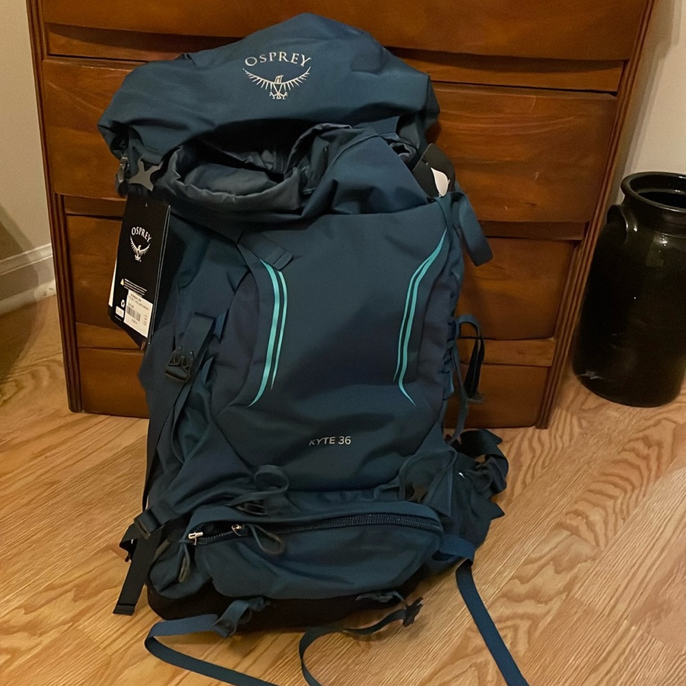 Osprey kyte 36 L brand new